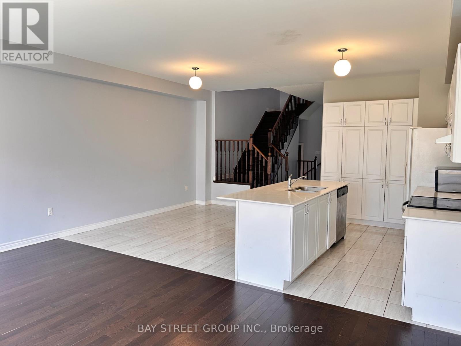 94 Titan Trail, Markham, Ontario  L3S 3J5 - Photo 6 - N13535916