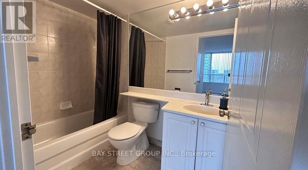 2002 - 238 Doris Avenue, Toronto, Ontario  M2N 6W1 - Photo 13 - C13523864