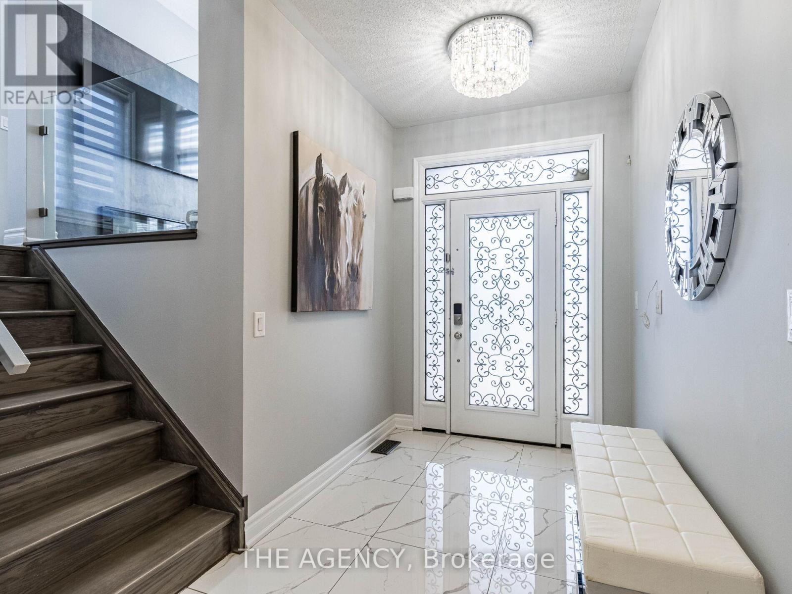 612 Serafini Crescent, Milton, Ontario  L9T 7P1 - Photo 3 - W13535896