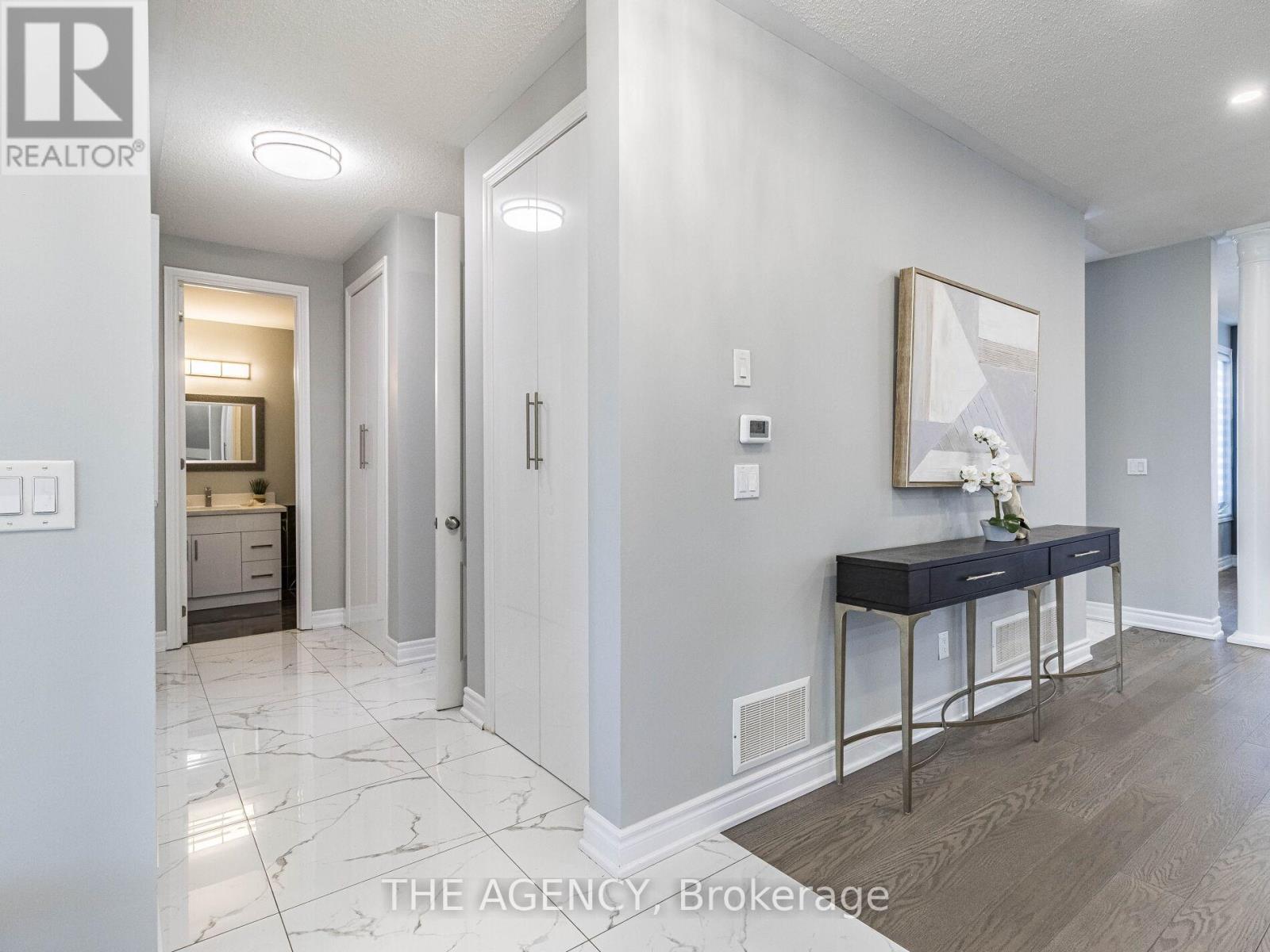 612 Serafini Crescent, Milton, Ontario  L9T 7P1 - Photo 4 - W13535896