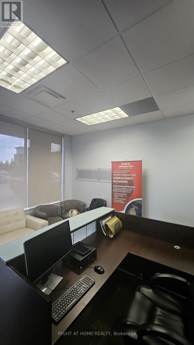 39 - 480 CHRYSLER DRIVE, Brampton, Ontario