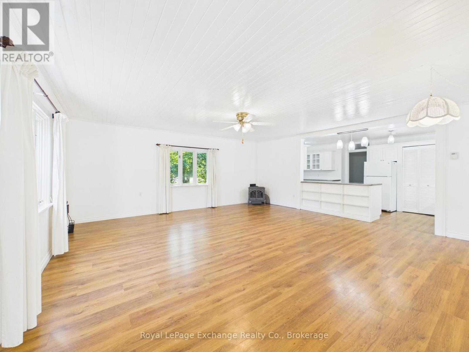259 St. Arnaud Street, Huron-Kinloss, Ontario  N0G 2R0 - Photo 3 - X13535934