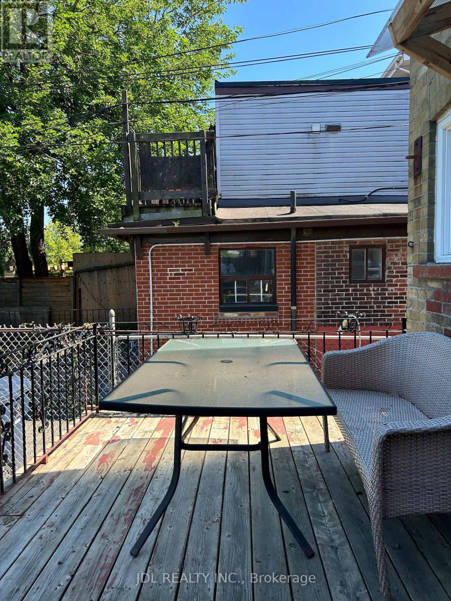 Unit A - 99 Clinton St Street, Toronto, Ontario  M6G 2Y4 - Photo 5 - C13535928