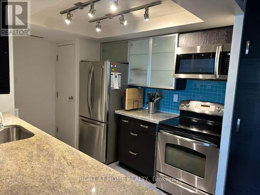 919 - 1001 Bay Street, Toronto, Ontario  M5S 3A6 - Photo 5 - C13535930
