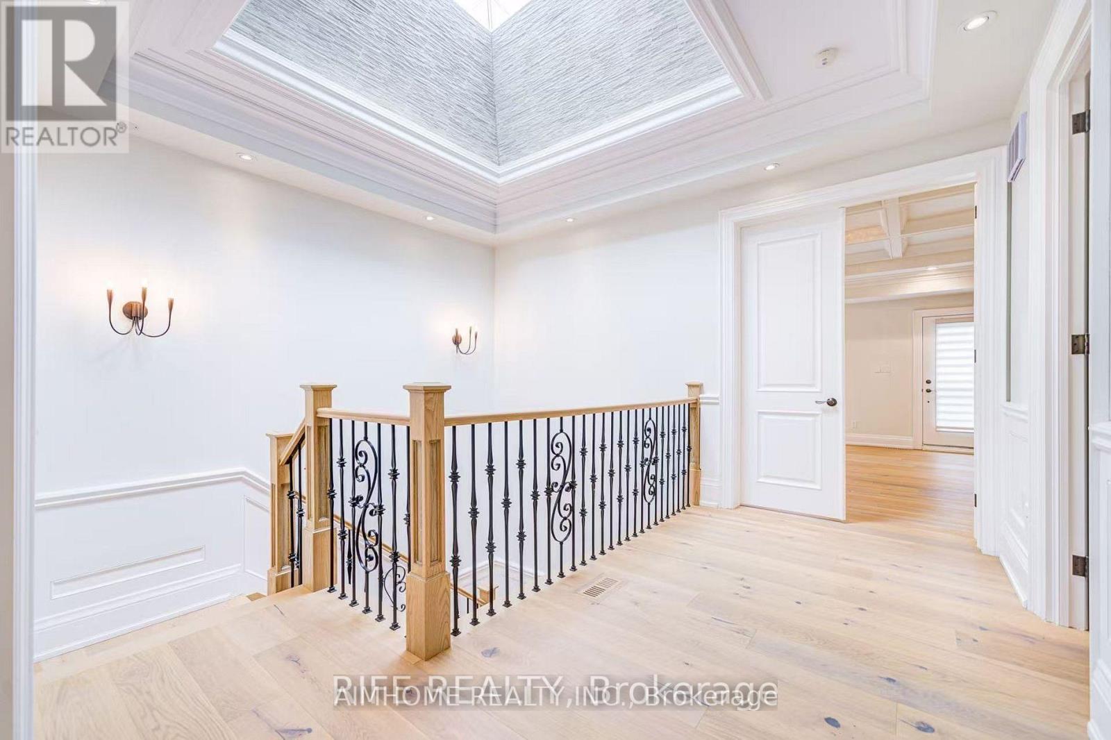 103 Burndale Avenue, Toronto, Ontario  M2N 1S8 - Photo 12 - C13535932