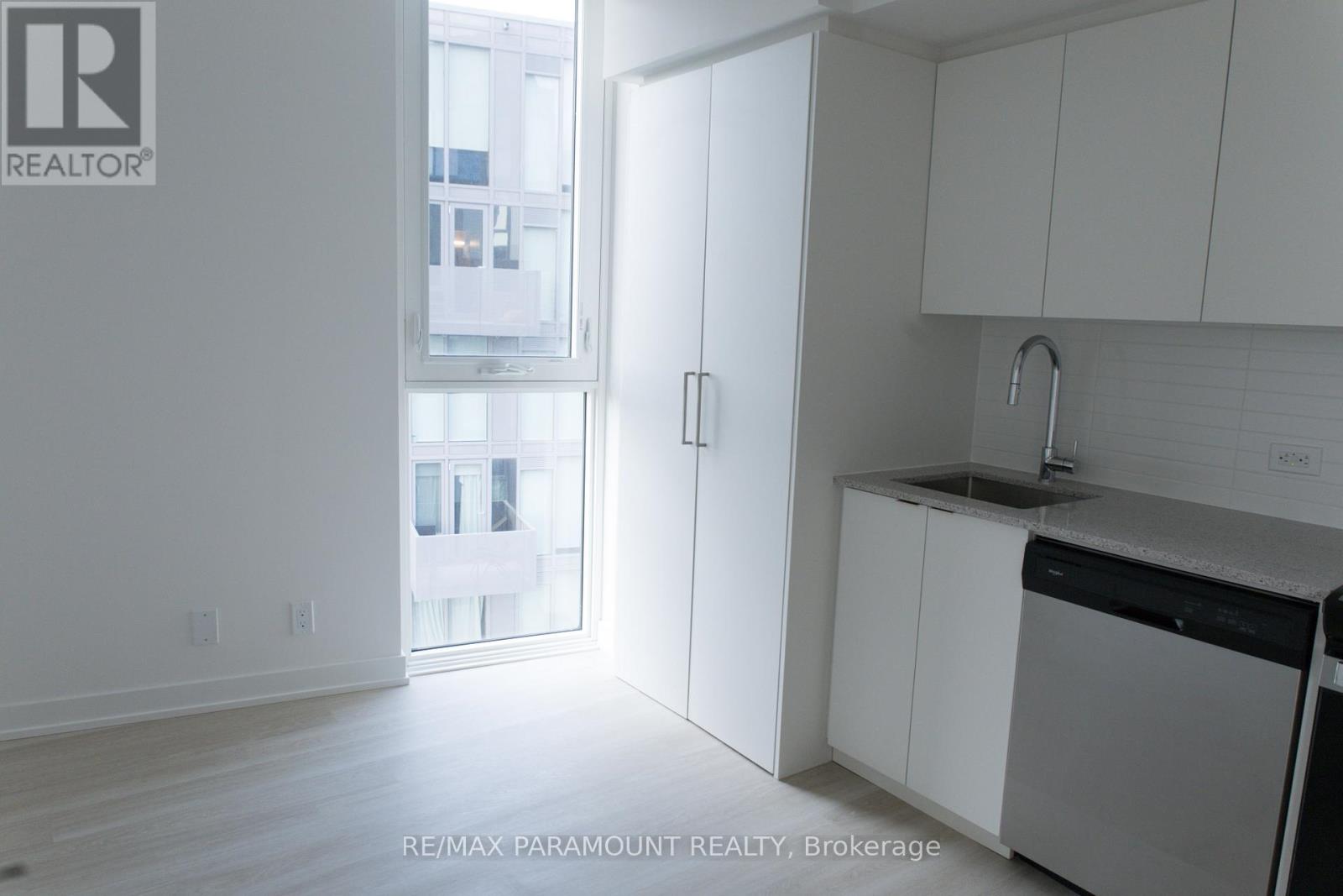 1111 - 30 Tretti Way, Toronto, Ontario  M3H 0E3 - Photo 4 - C13535936