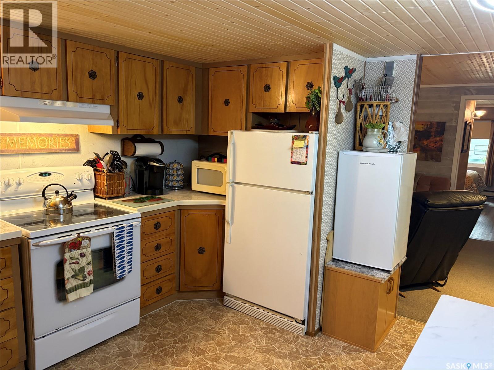 34 Columbus Drive, Fishing Lake, Saskatchewan  S0A 1A0 - Photo 9 - SK041872