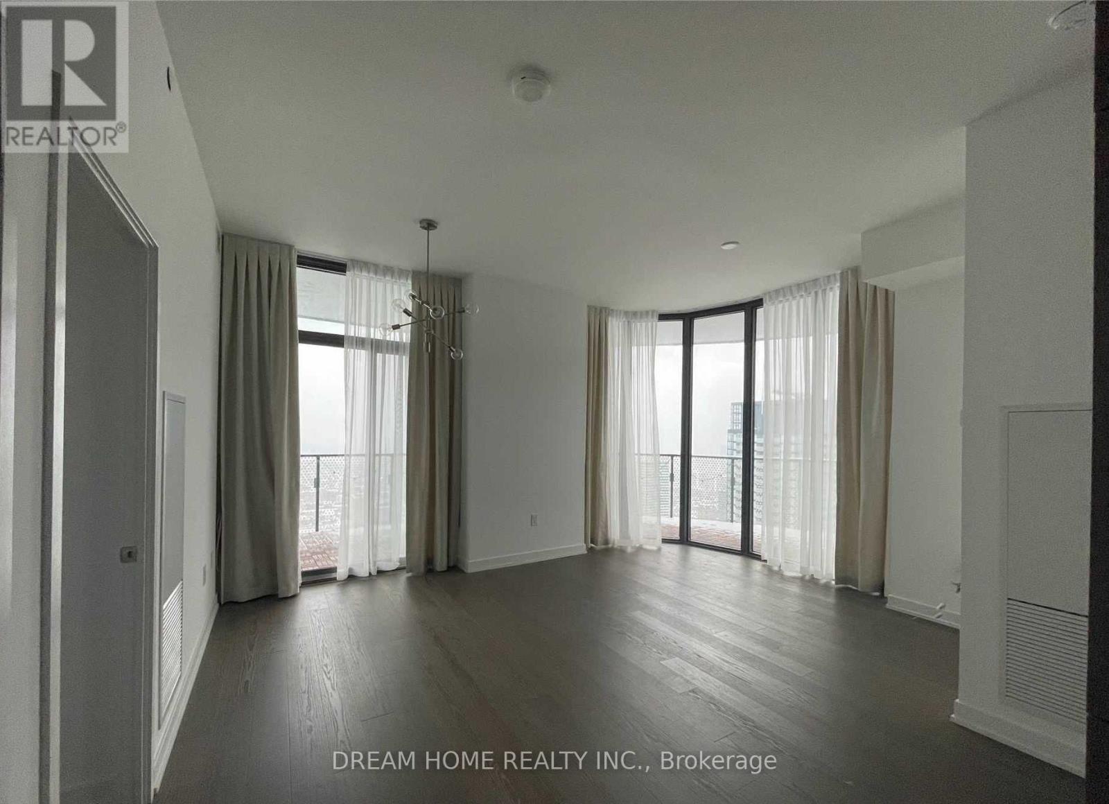 5102 - 11 Wellesley Street W, Toronto, Ontario  M4Y 0G4 - Photo 11 - C13535954