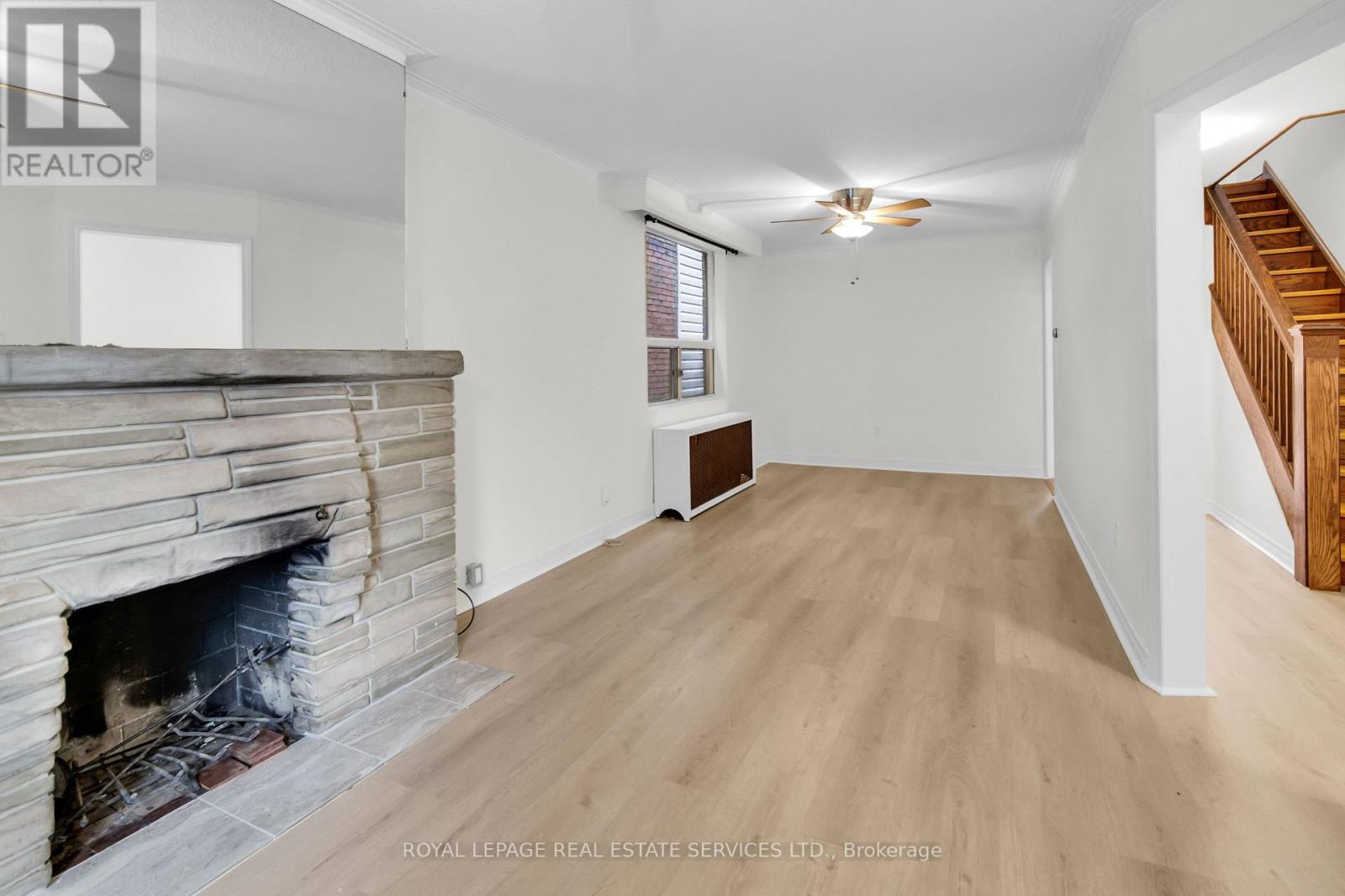 56 Arlington Avenue, Toronto, Ontario  M6G 3K8 - Photo 8 - C13535956