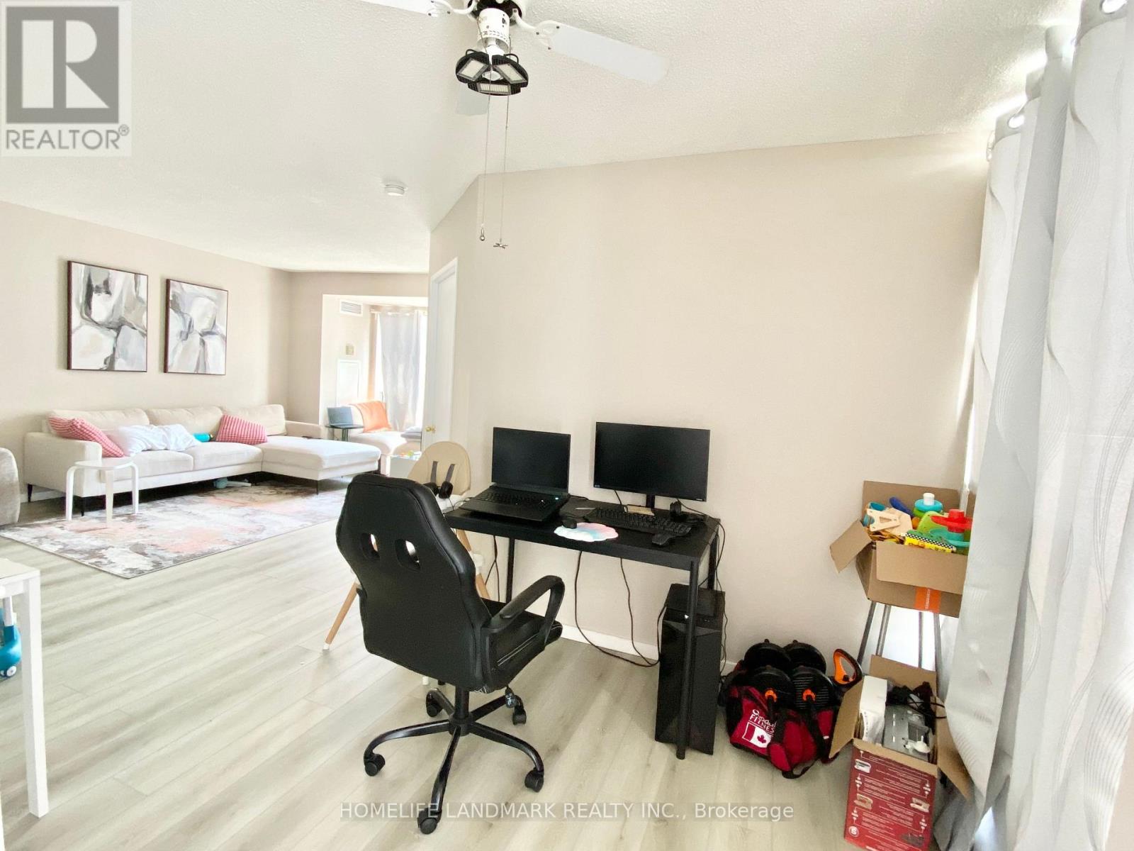 1802 - 1470 Midland Avenue, Toronto, Ontario M1P 4Z4 - Photo 6 - E13535972