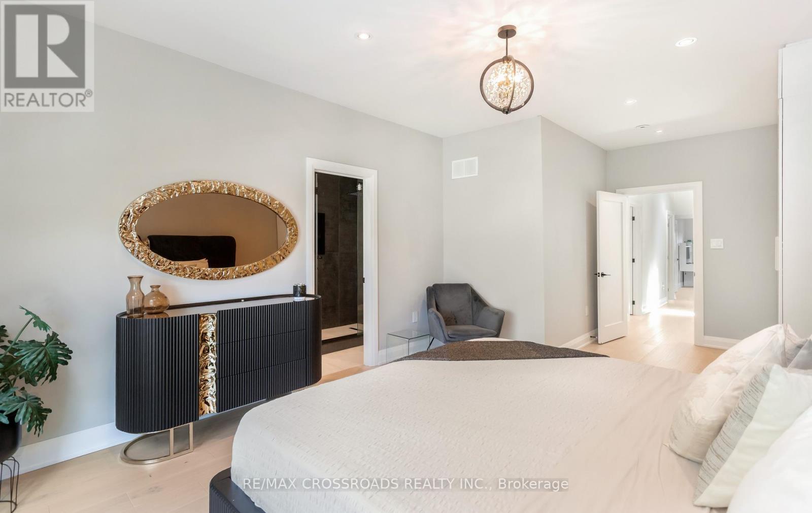 10 Hamstead Avenue, Toronto, Ontario M4C 2S4 - Photo 17 - E13536000