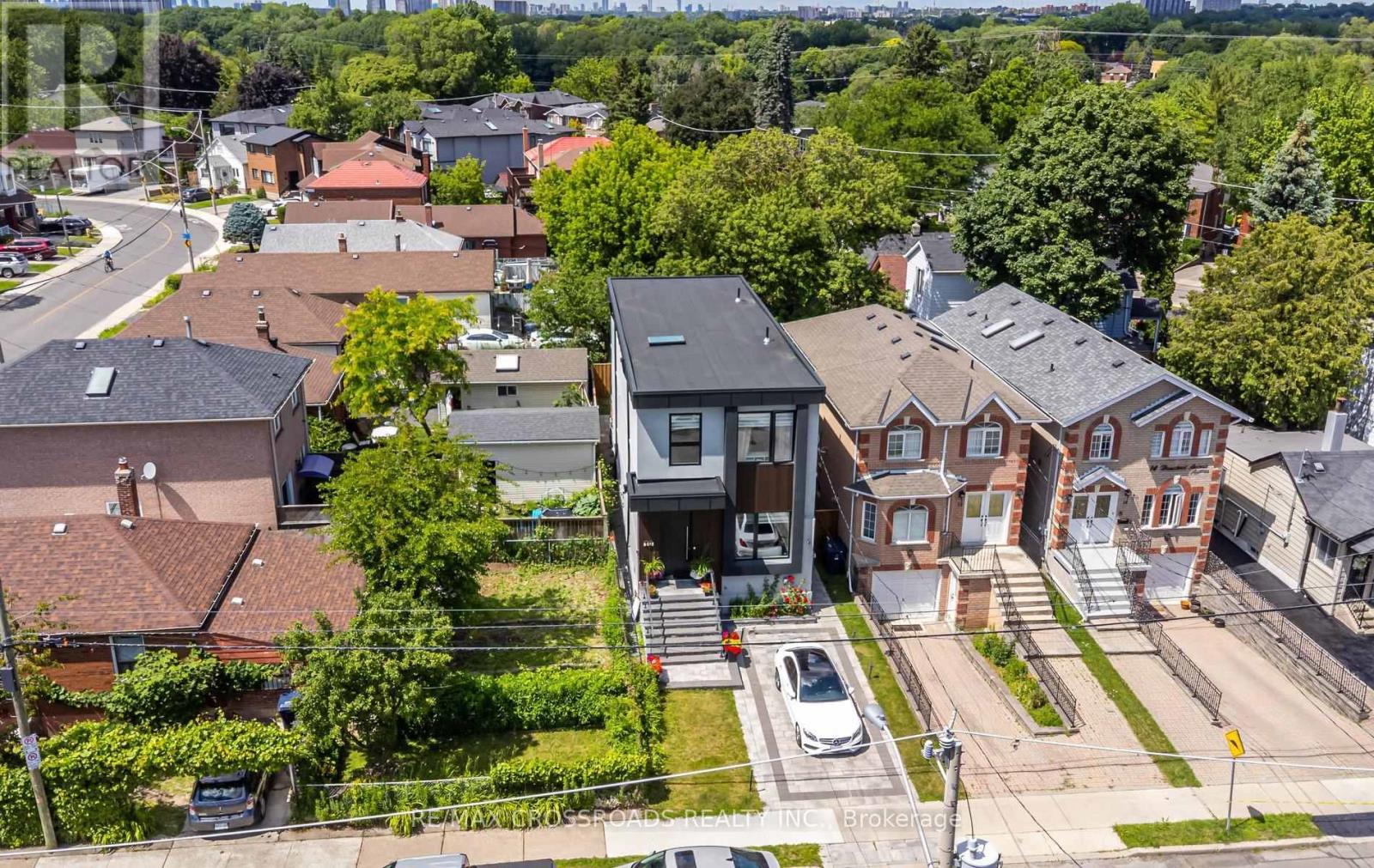 10 Hamstead Avenue, Toronto, Ontario M4C 2S4 - Photo 32 - E13536000