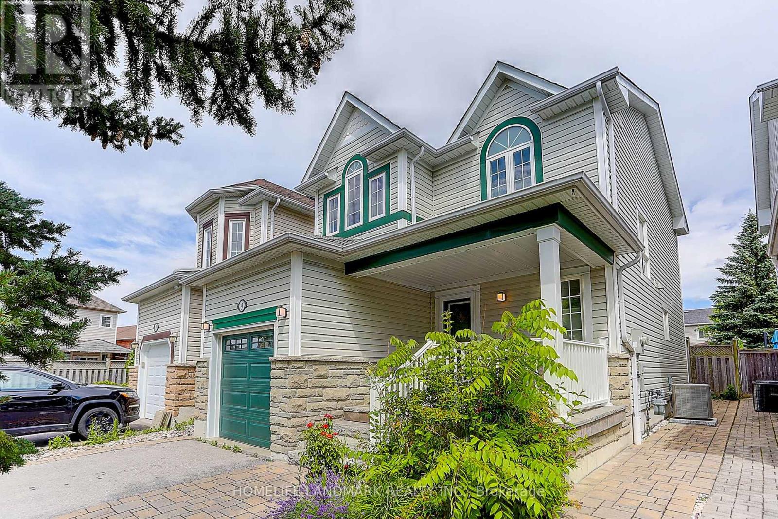 4 Sinden Drive, Whitby, Ontario  L1M 2B8 - Photo 4 - E13536002
