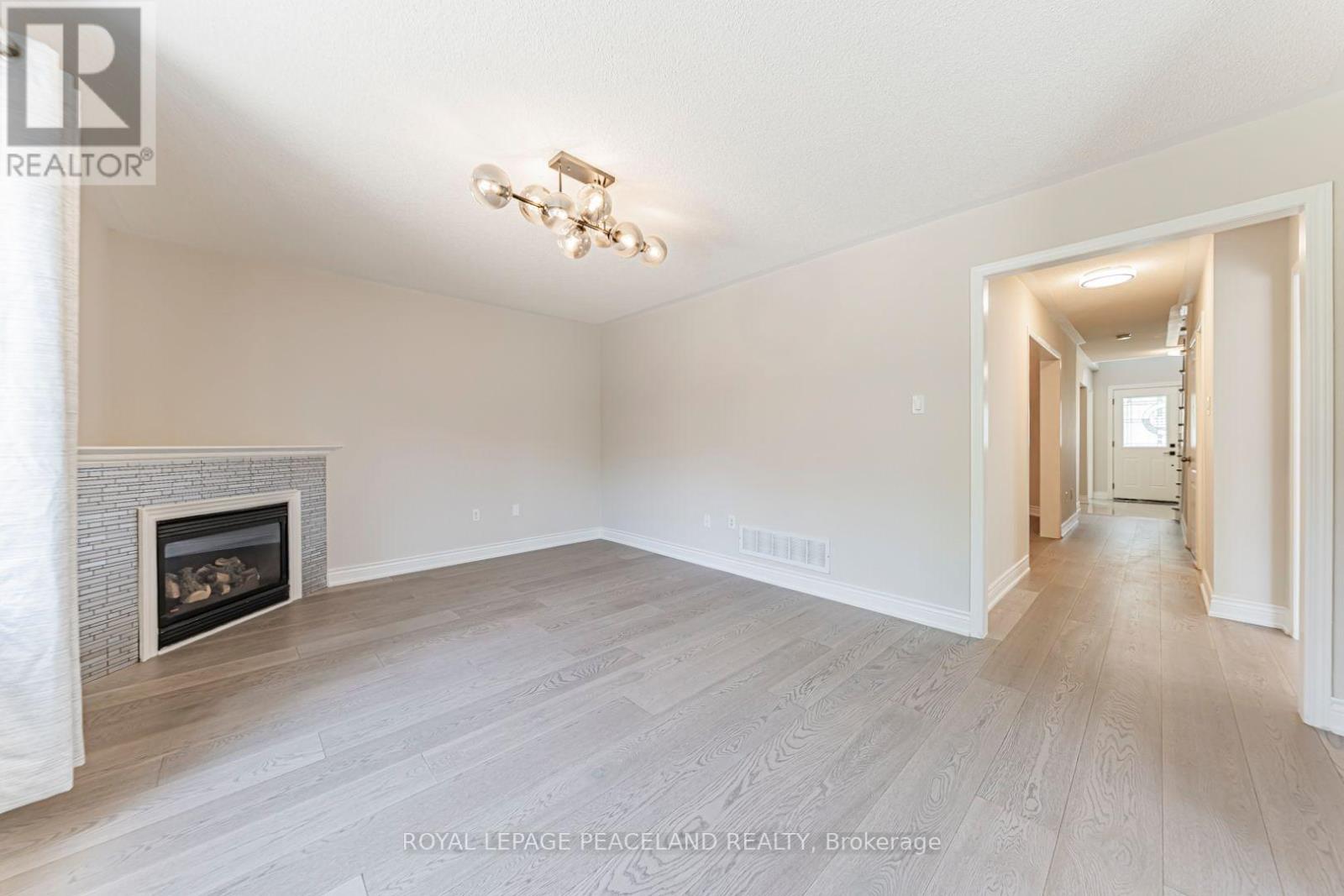 152 Flagstone Way, Newmarket, Ontario  L3X 2Z7 - Photo 13 - N13535988