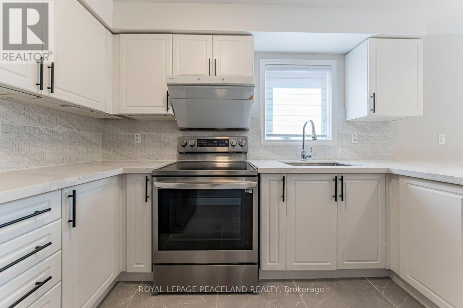 152 Flagstone Way, Newmarket, Ontario  L3X 2Z7 - Photo 17 - N13535988
