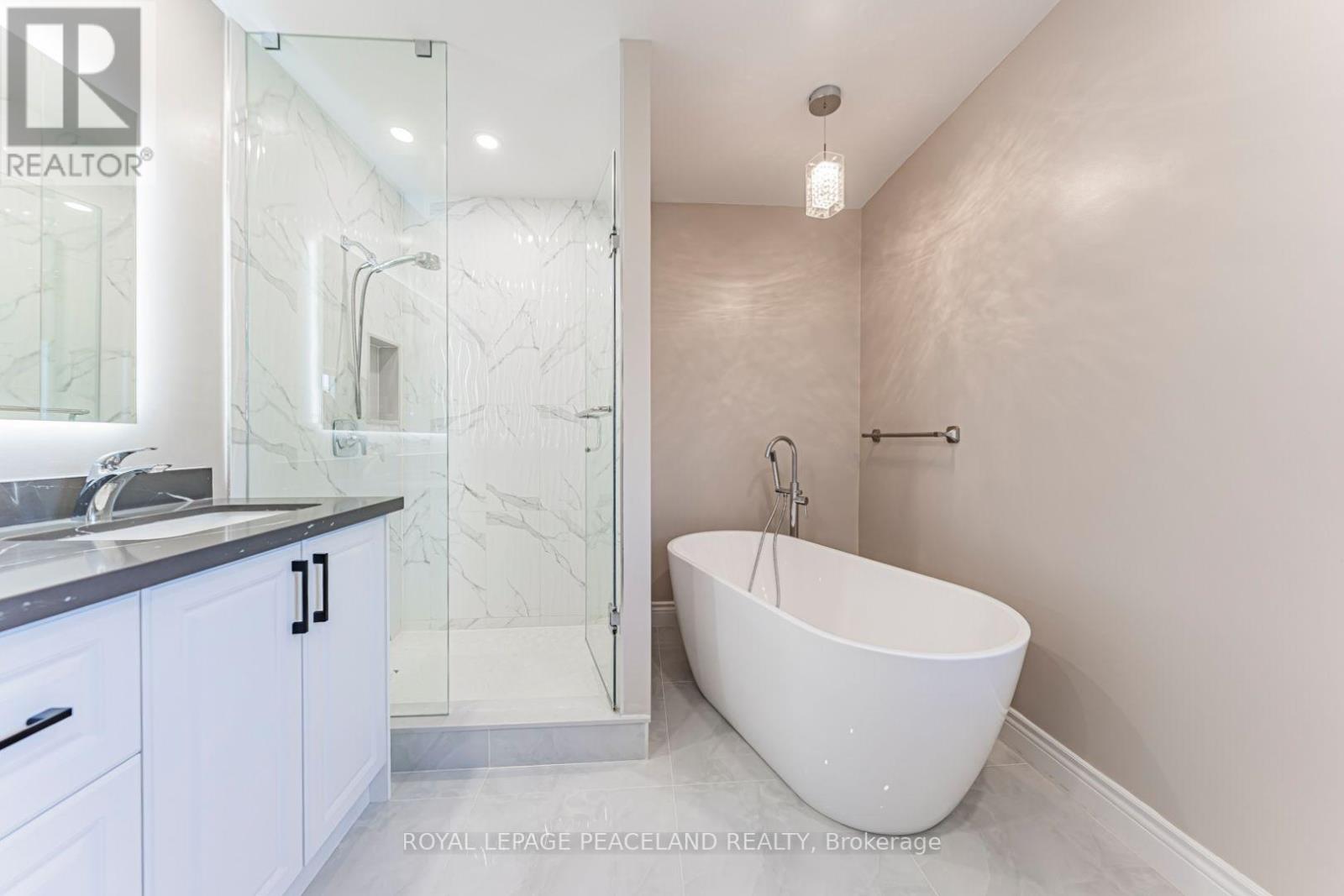152 Flagstone Way, Newmarket, Ontario  L3X 2Z7 - Photo 25 - N13535988