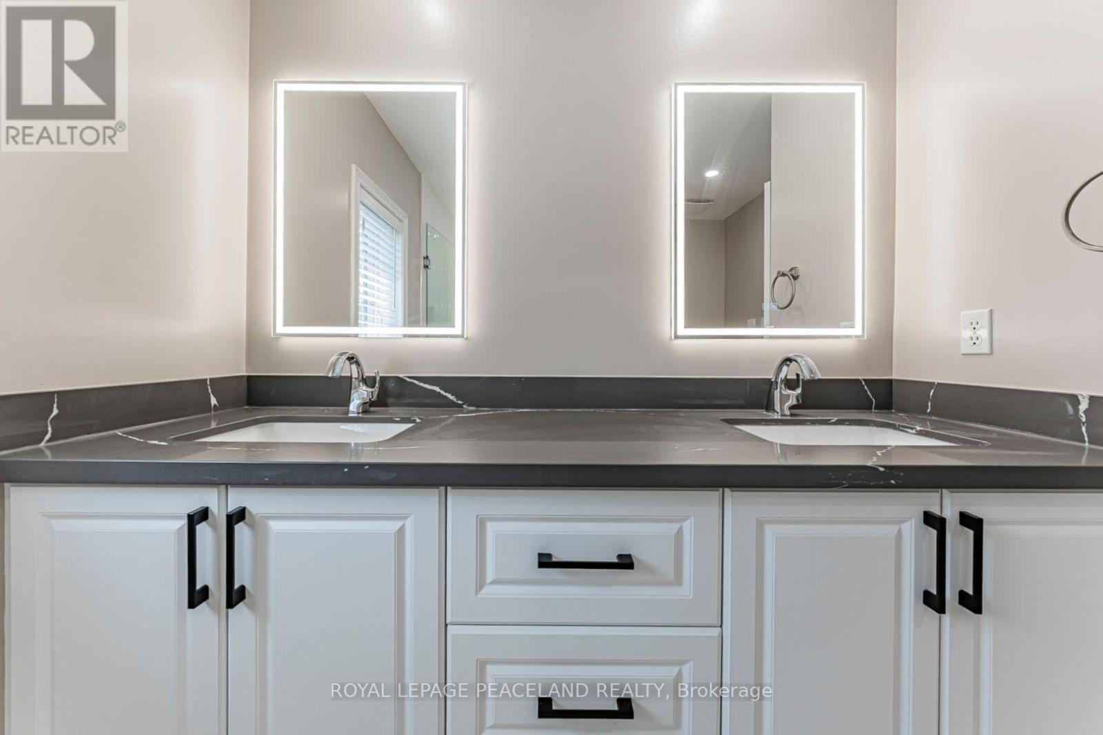 152 Flagstone Way, Newmarket, Ontario  L3X 2Z7 - Photo 39 - N13535988