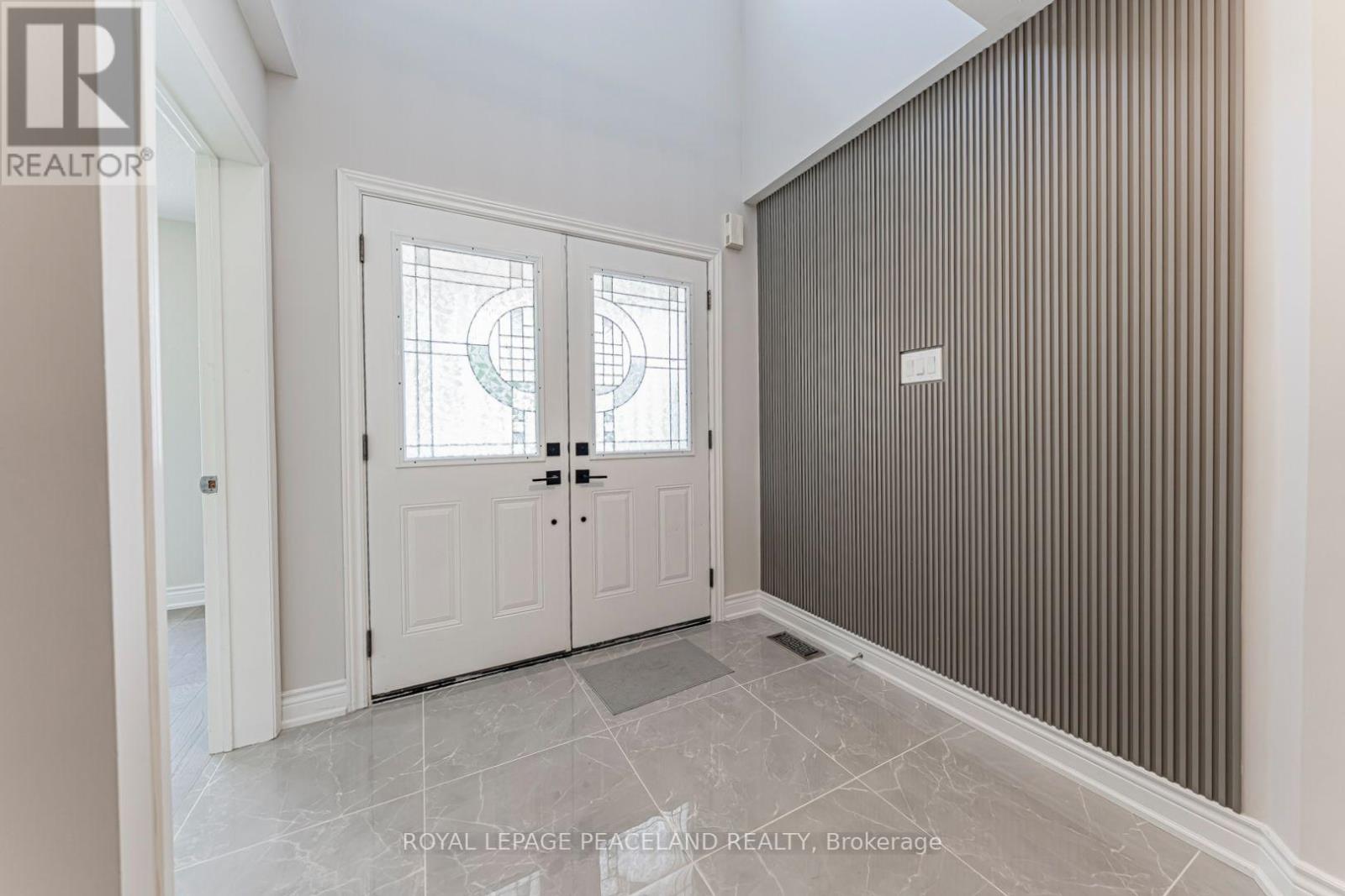 152 Flagstone Way, Newmarket, Ontario  L3X 2Z7 - Photo 9 - N13535988