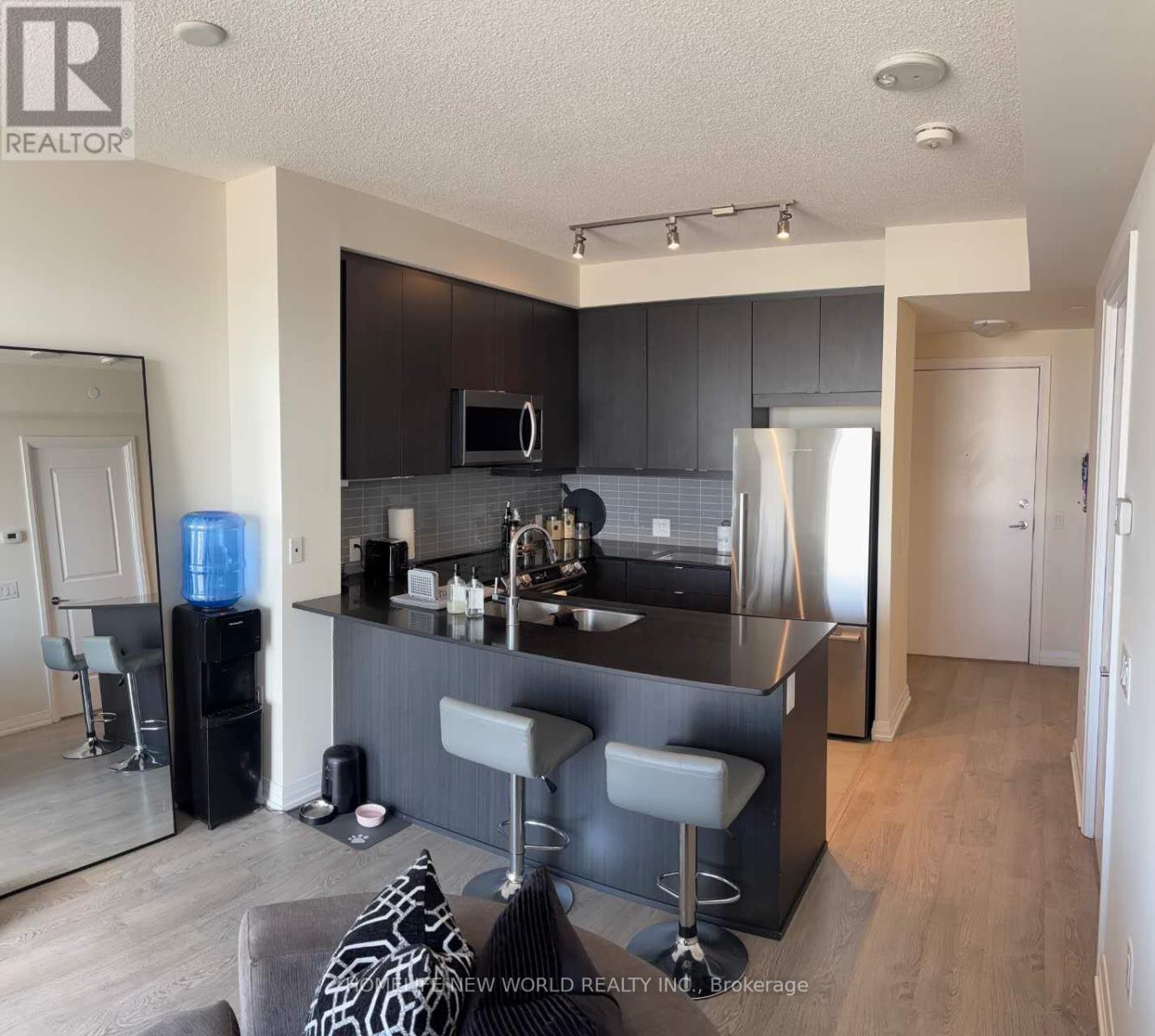 1806 - 50 Thomas Riley Road N, Toronto, Ontario  M9B 0C5 - Photo 4 - W13535976
