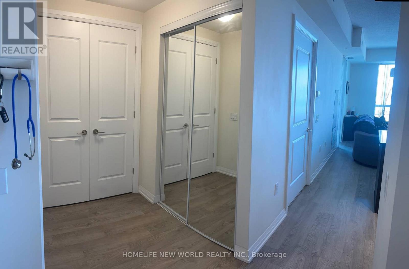 1806 - 50 Thomas Riley Road N, Toronto, Ontario  M9B 0C5 - Photo 5 - W13535976