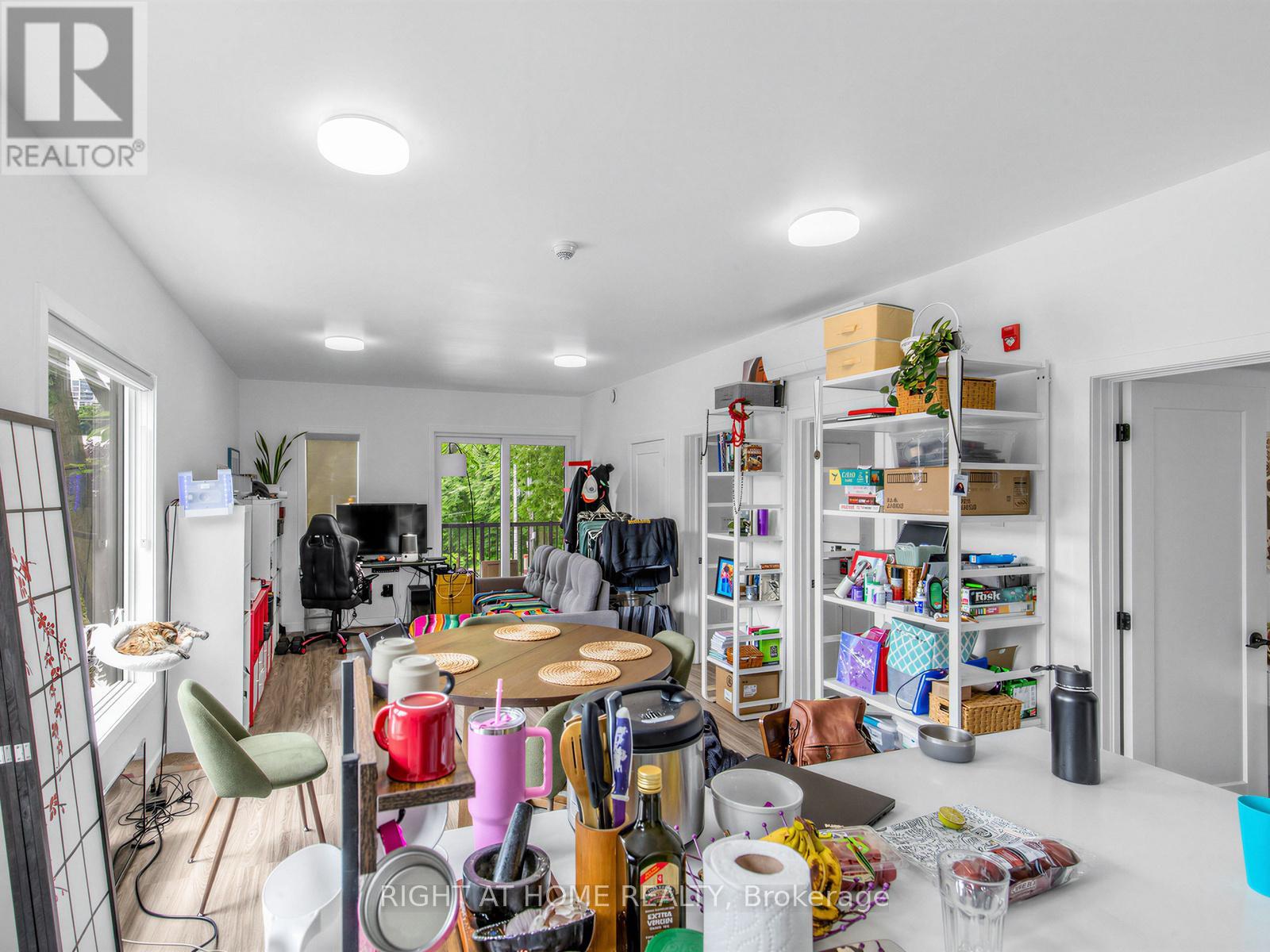 7 - 148 Glenlake Avenue, Toronto, Ontario M6P 1E7 - Photo 7 - W13535990