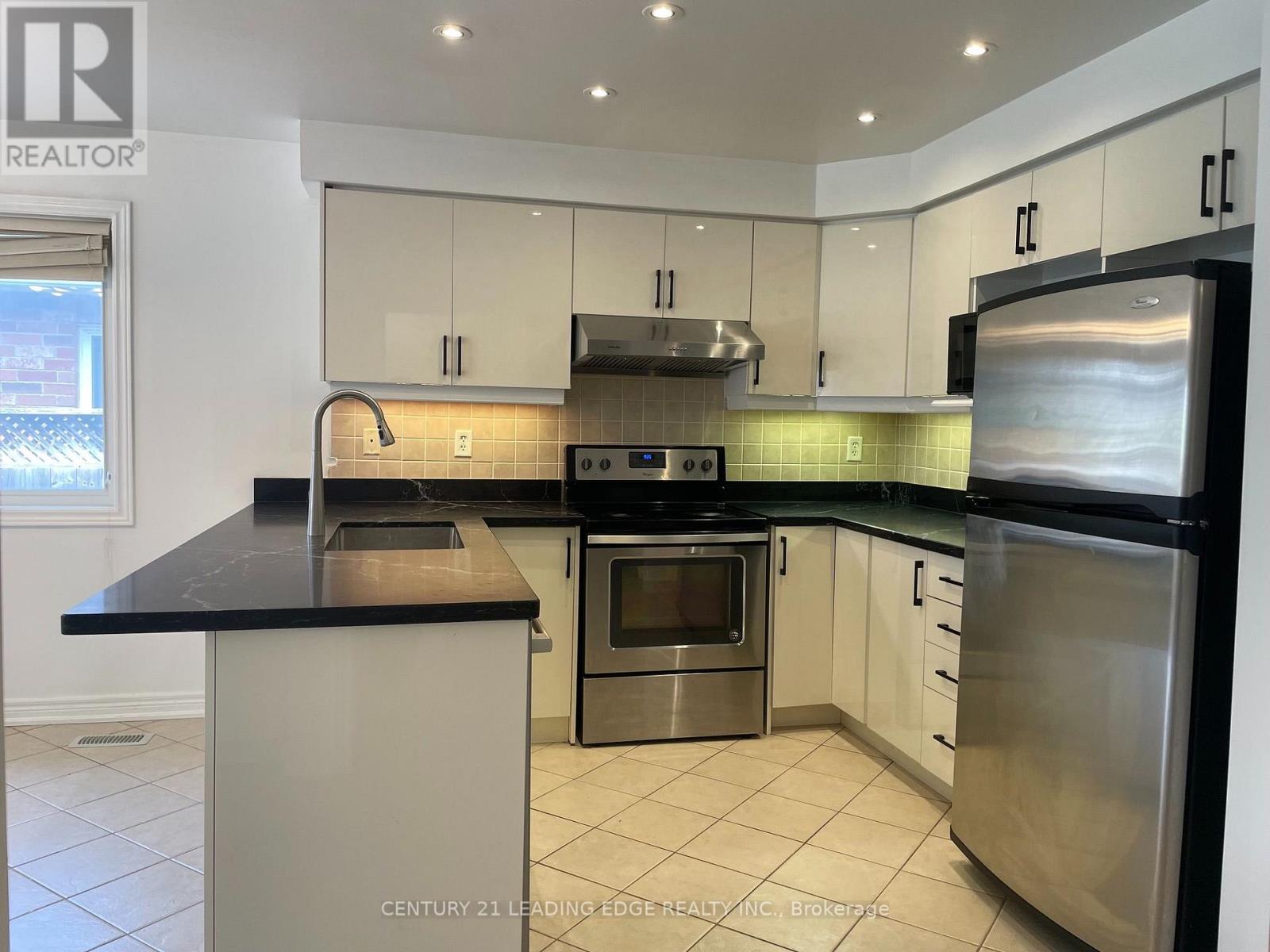29 Pardon Avenue, Whitby, Ontario  L1P 1V1 - Photo 9 - E13243222