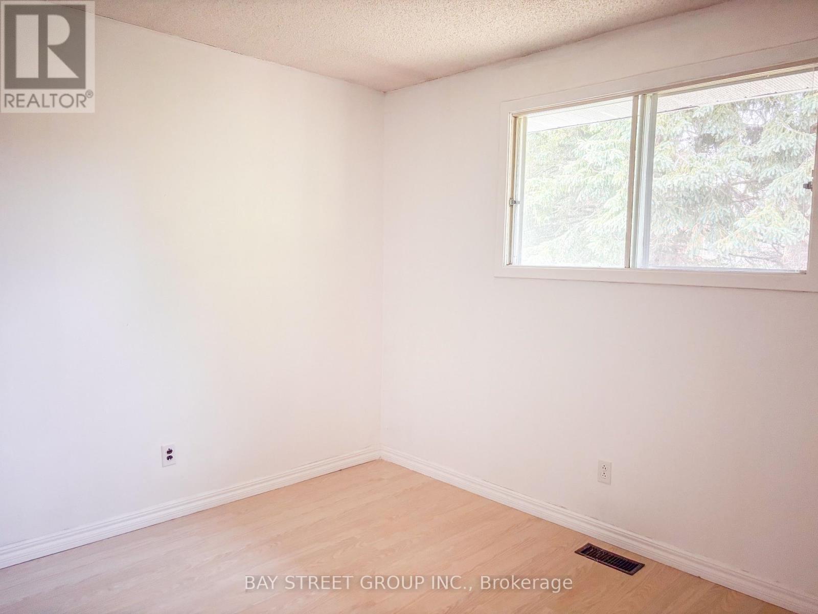1688 Lamothe Street, Greater Sudbury, Ontario  P3A 2K1 - Photo 15 - X13536014
