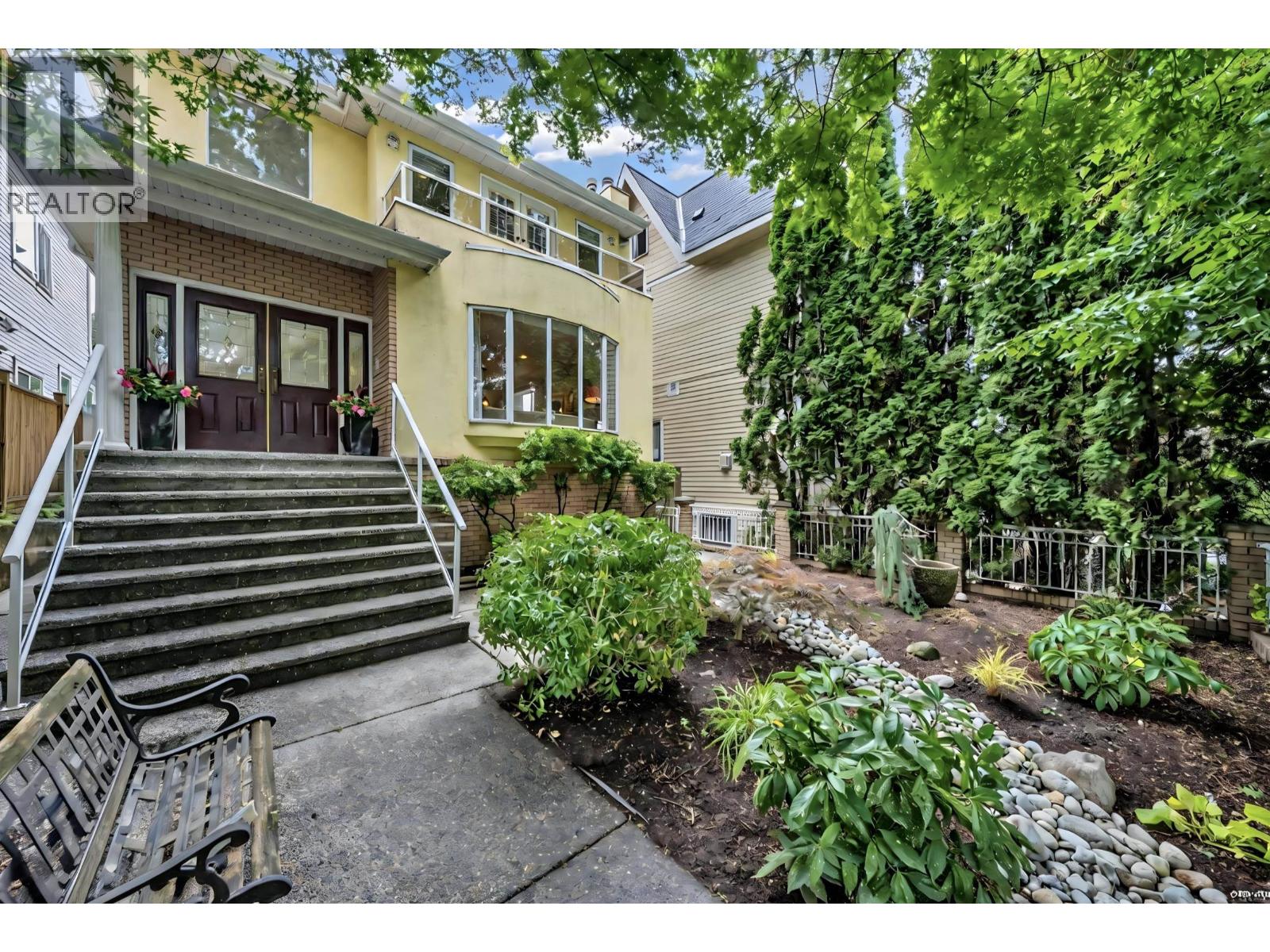 2030 E 2ND AVENUE, Vancouver, British Columbia