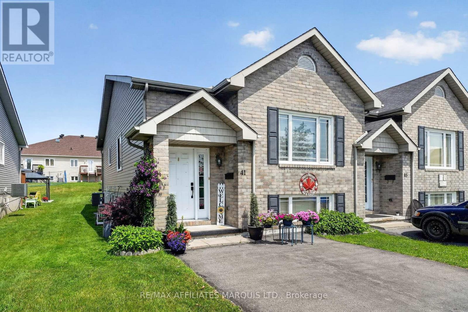41 BLACKBURN DRIVE, Cornwall