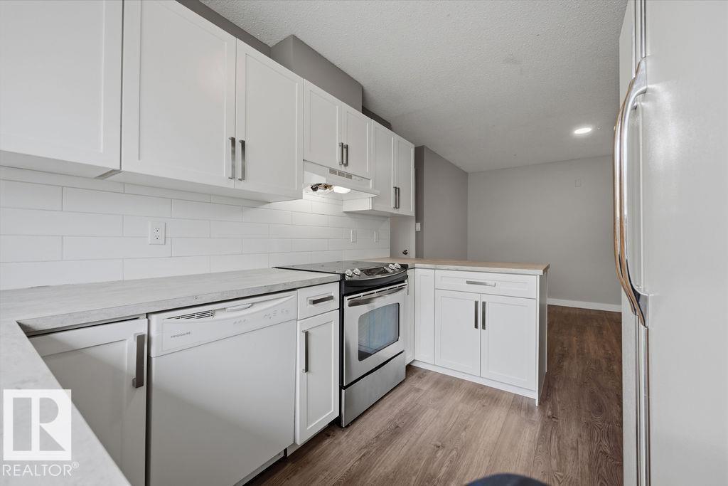 1291 Lakewood Rd W NW, Edmonton, Alberta  T6K 3L1 - Photo 15 - E4497575