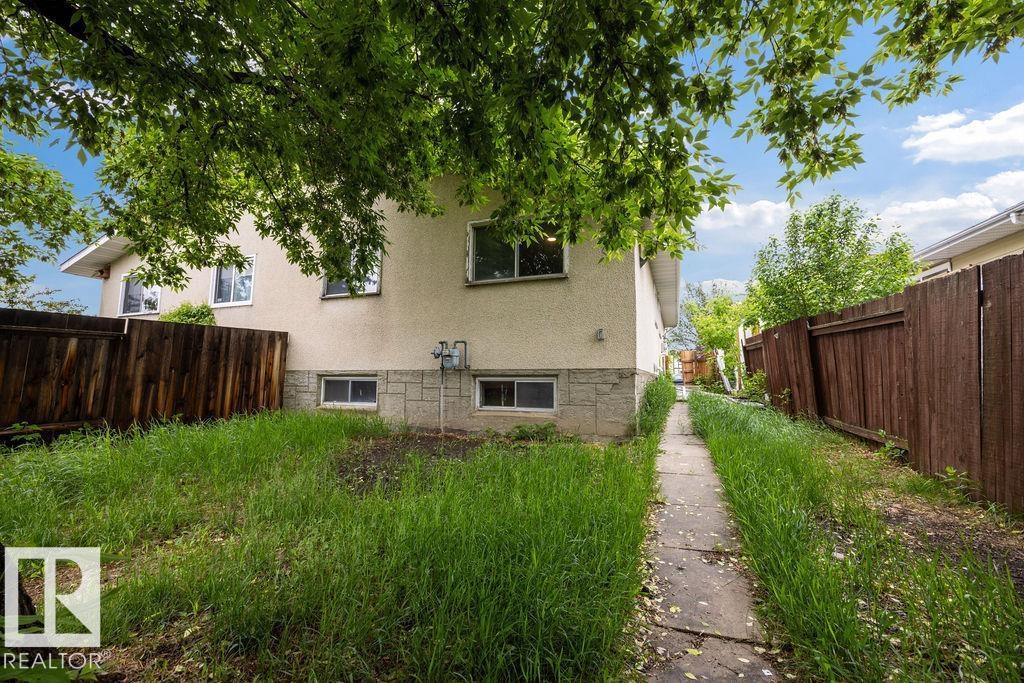 1291 Lakewood Rd W NW, Edmonton, Alberta  T6K 3L1 - Photo 43 - E4497575