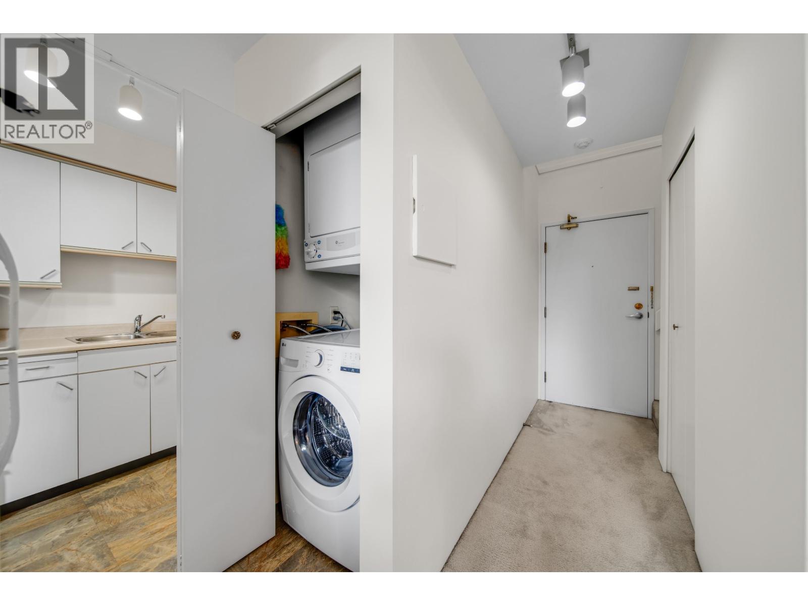 315 1510 Nelson Street, Vancouver, British Columbia  V6G 1M1 - Photo 2 - R3143826
