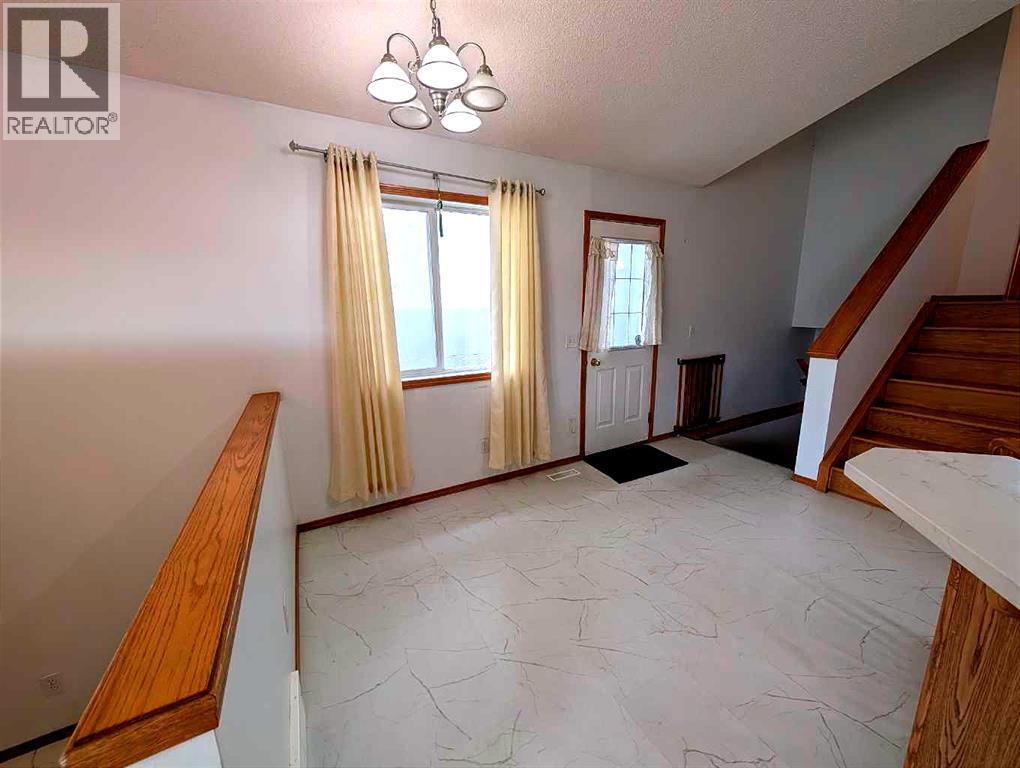 151 Taracove Estate Drive NE, Calgary, Alberta  T3J 4R1 - Photo 7 - A2325112