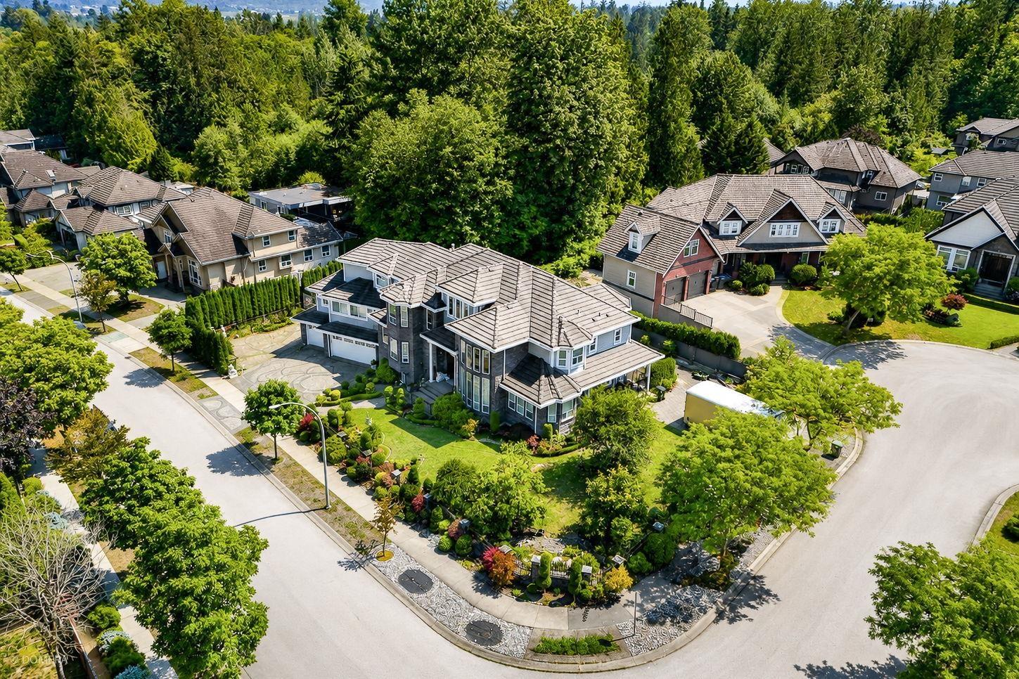 16452 93A AVENUE, surrey, British Columbia