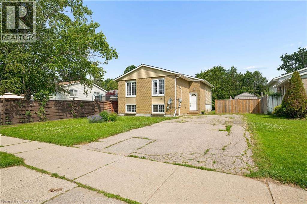 154 GRAHAM Crescent, Stratford, Ontario