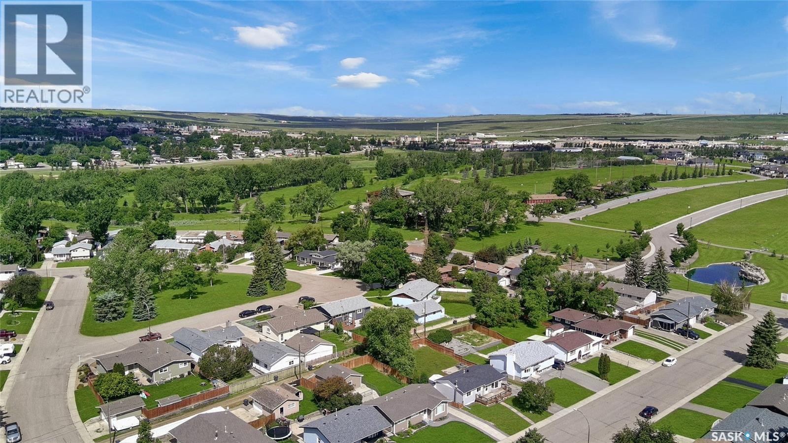 10 Macdonald Crescent, Swift Current, Saskatchewan  S9H 4A7 - Photo 27 - SK041683