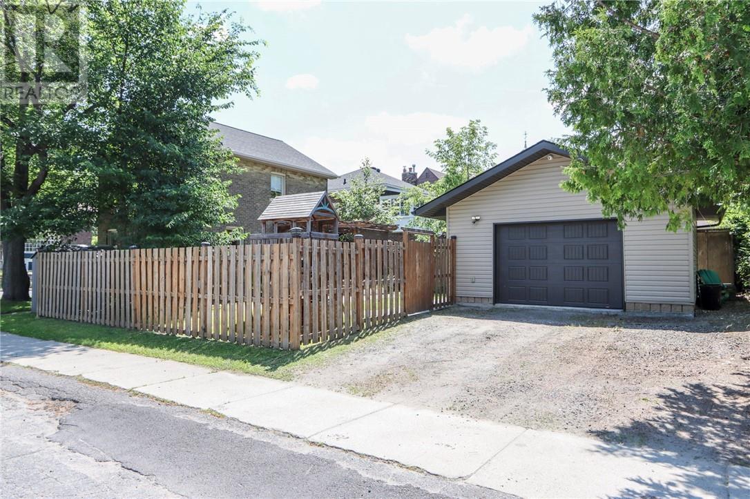 233 Lansdowne Street, Sudbury, Ontario  P3C 4M4 - Photo 3 - 2128998