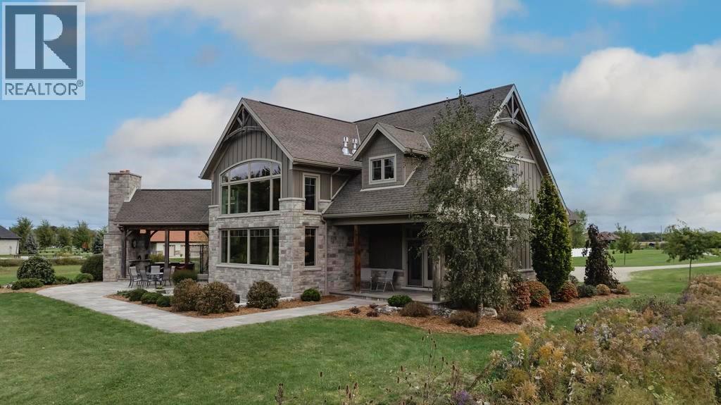 4640 LAKESHORE ROAD Plympton-Wyoming Ontario Canada N0N1J6 2