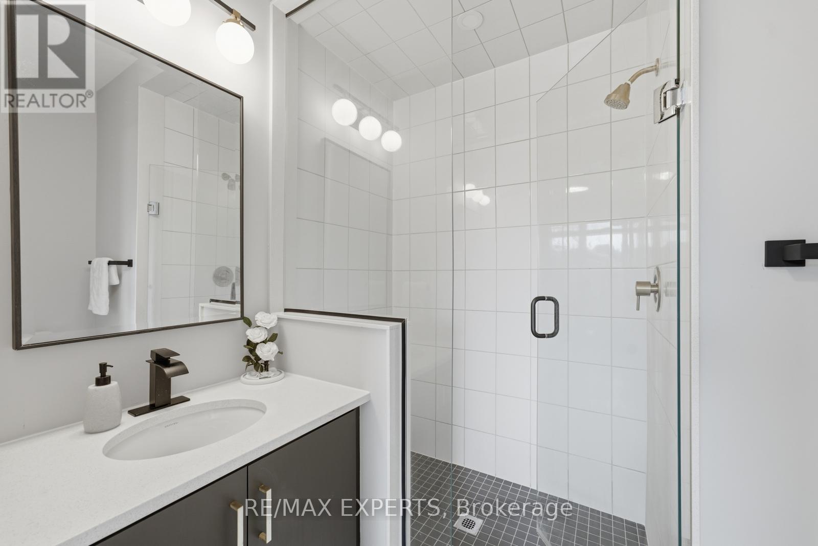 1288 Aymond Crescent W, Oakville, Ontario  L6H 7W8 - Photo 25 - W13504770
