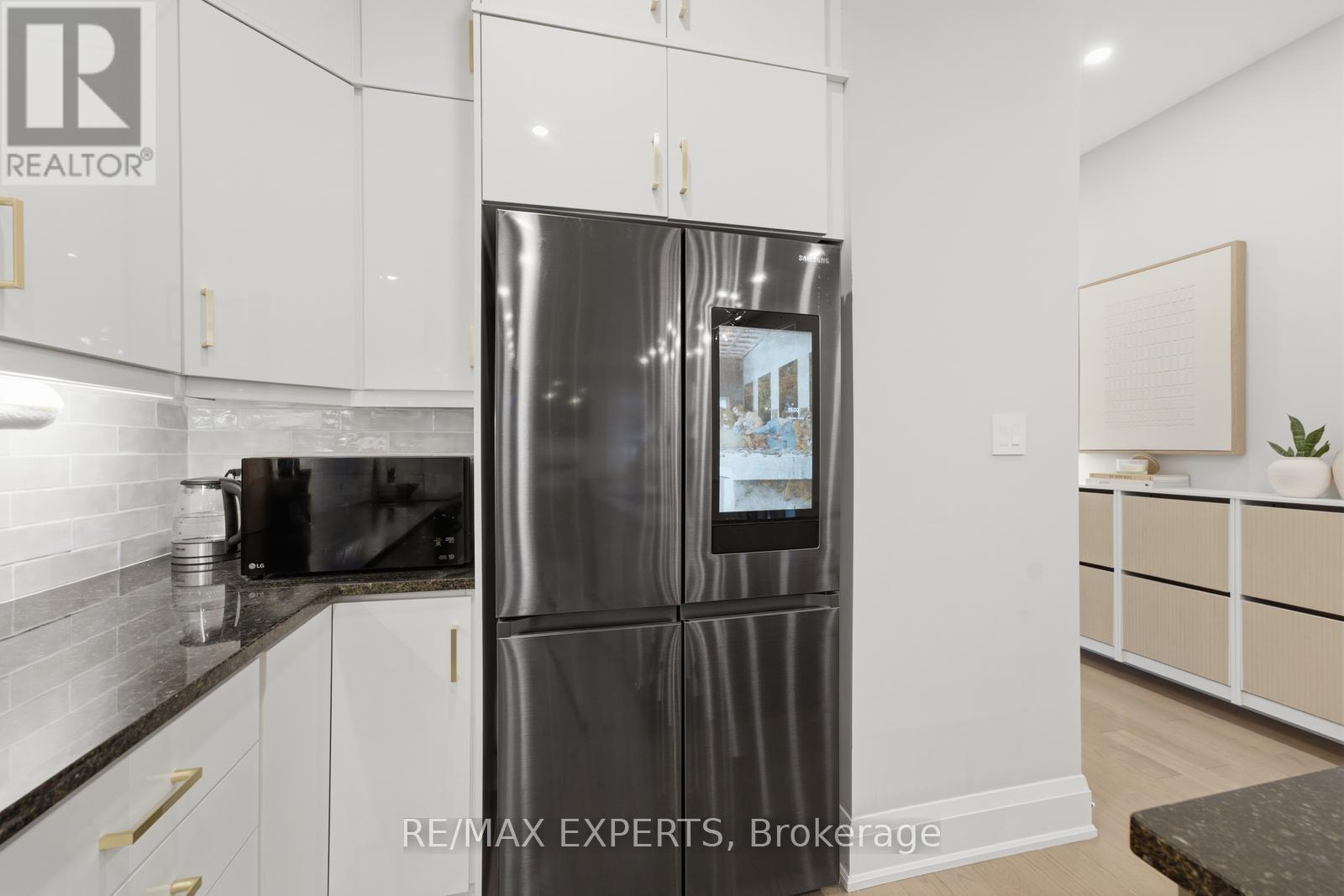 1288 Aymond Crescent W, Oakville, Ontario  L6H 7W8 - Photo 9 - W13504770