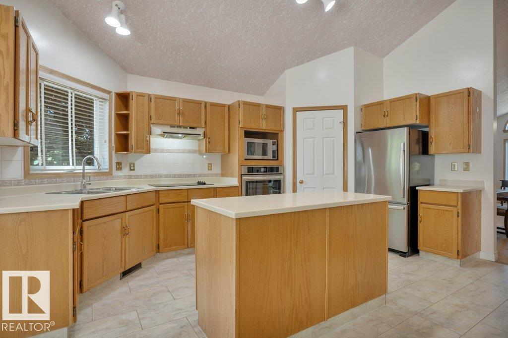 10223 174 Av NW, Edmonton, Alberta  T5X 5W5 - Photo 14 - E4497580