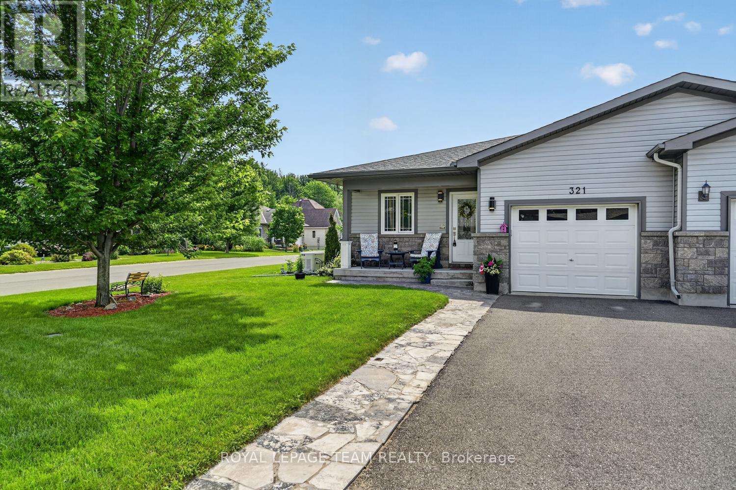 321 FISCHL DRIVE, Prescott, Ontario
