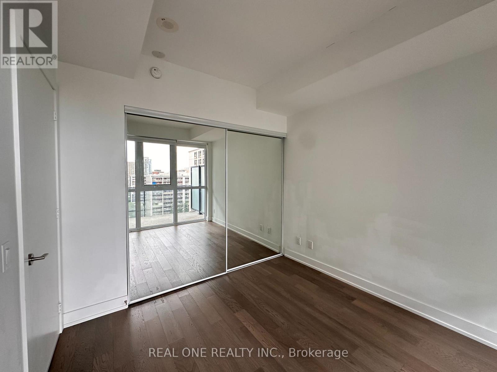 1606 - 7 Grenville Street, Toronto, Ontario  M4Y 0E9 - Photo 9 - C13536104