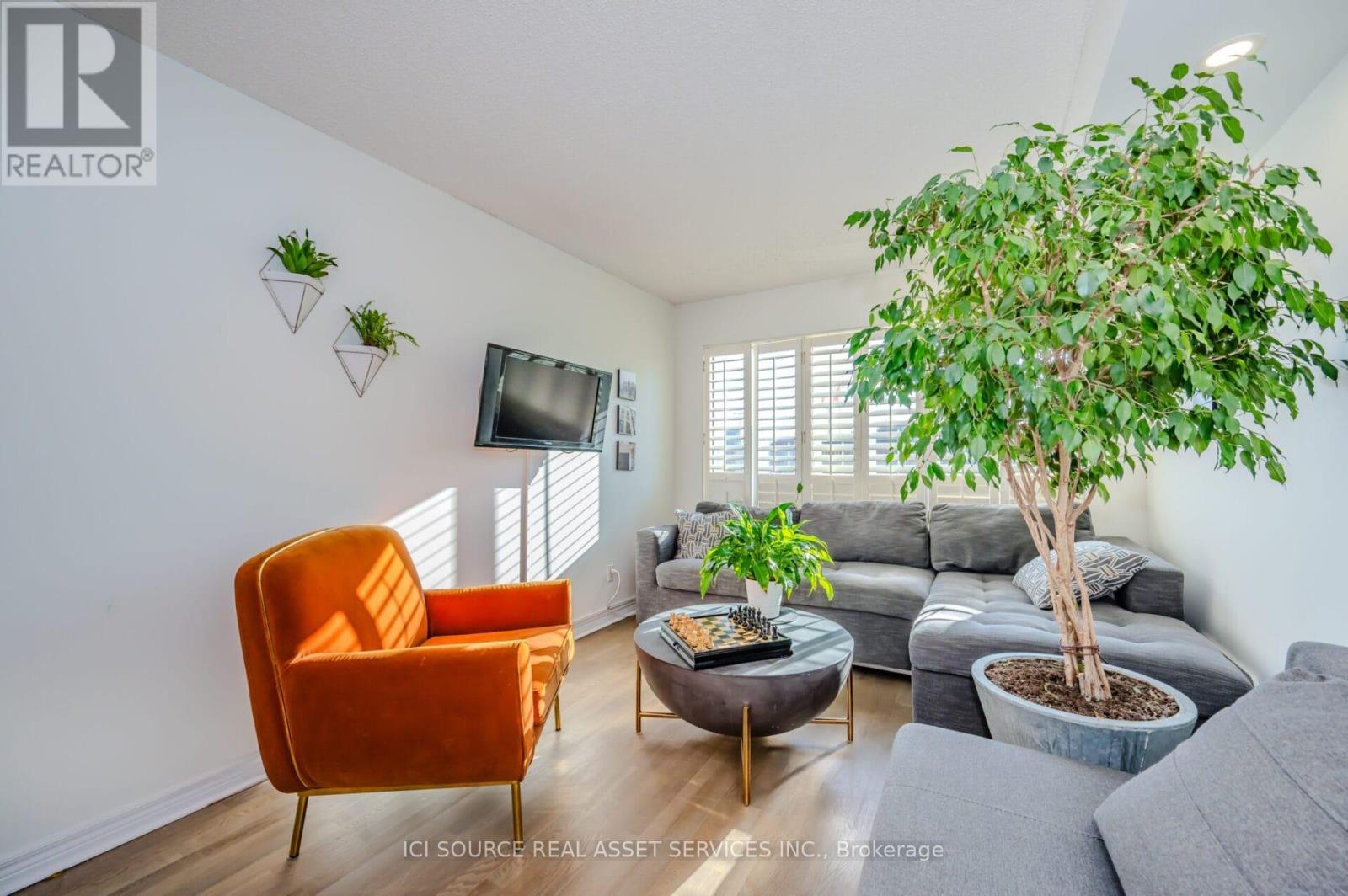 316 - 211 Randolph Road, Toronto, Ontario  M4G 4H1 - Photo 8 - C13536178