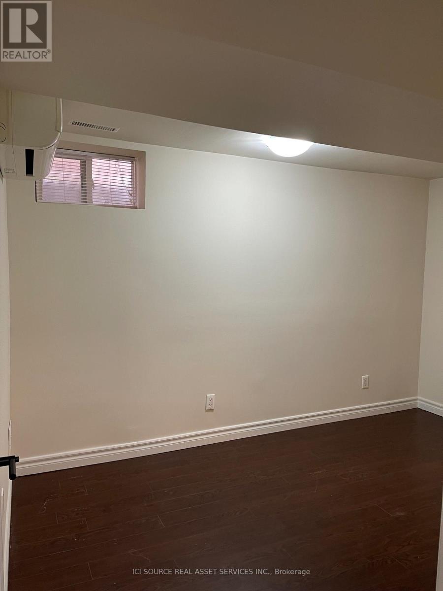 Lower - 287 Palmerston Avenue, Toronto, Ontario  M6J 2J3 - Photo 11 - C13536188
