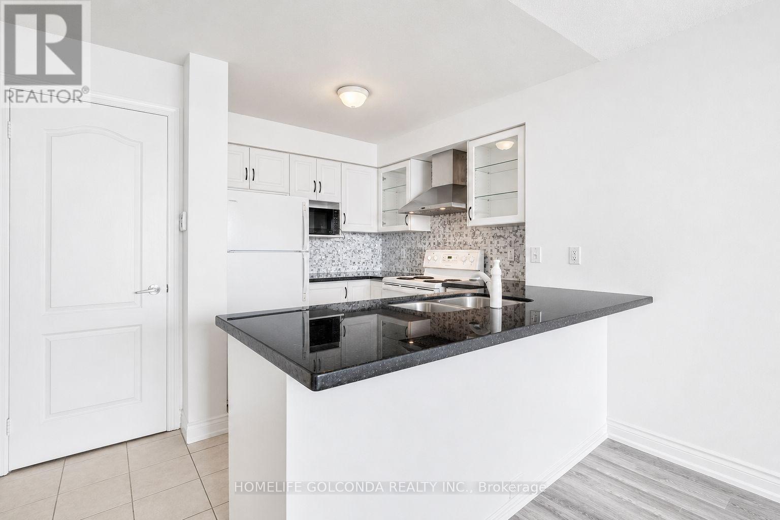 809 - 60 Brian Harrison Way, Toronto, Ontario M1P 5J5 - Photo 3 - E13536076