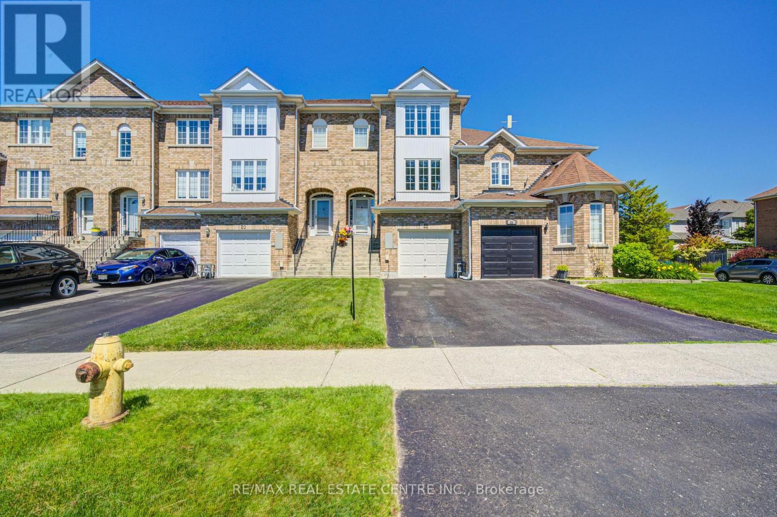 22 LAKERIDGE DRIVE, Toronto, Ontario