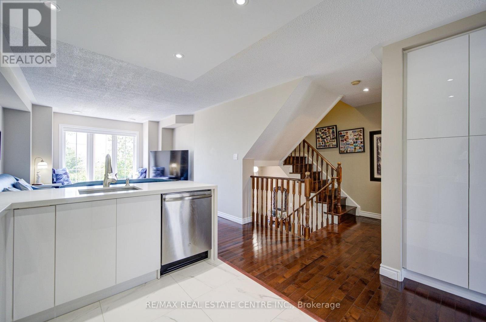 22 Lakeridge Drive, Toronto, Ontario  M1C 5C2 - Photo 20 - E13536196