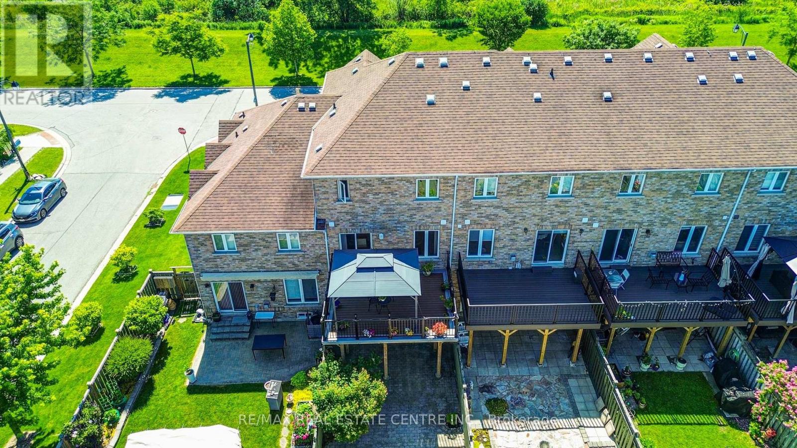 22 Lakeridge Drive, Toronto, Ontario  M1C 5C2 - Photo 6 - E13536196