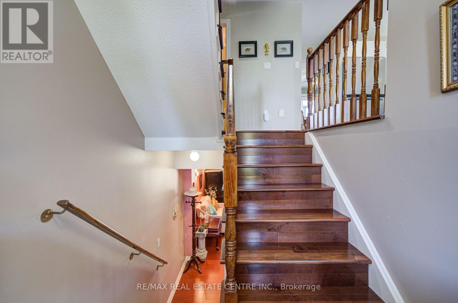 22 Lakeridge Drive, Toronto, Ontario  M1C 5C2 - Photo 8 - E13536196